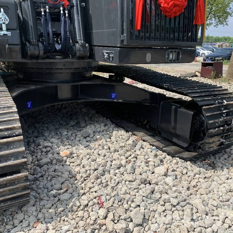 Volvo EC 140 Гусеничні екскаватори