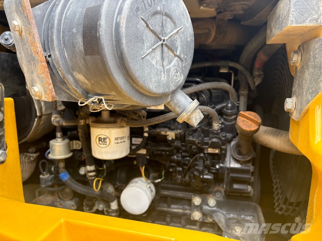 Komatsu PC 55 MR 小型挖掘机