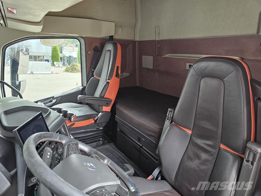 Volvo FH 16.750 6X4 / RETARDER / FULL AIR / 80 T Dragbilar