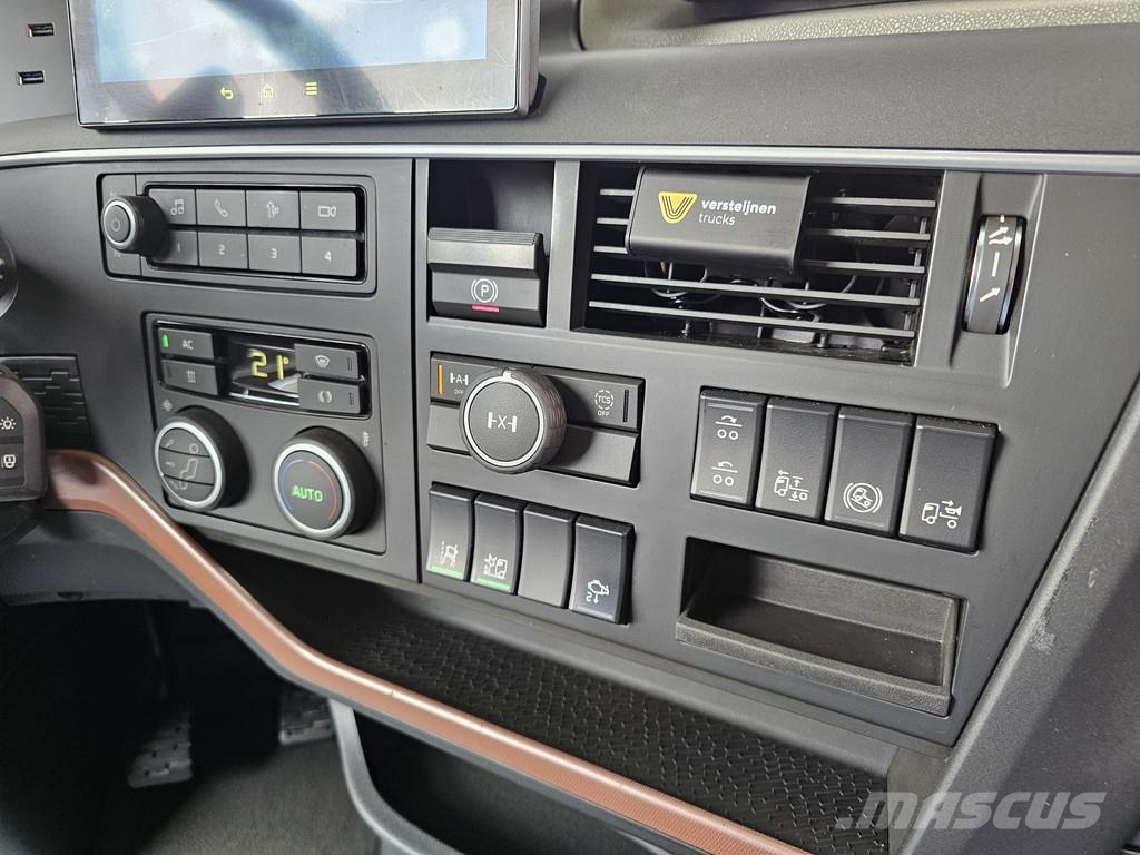 Volvo FH 16.750 6X4 / RETARDER / FULL AIR / 80 T Dragbilar