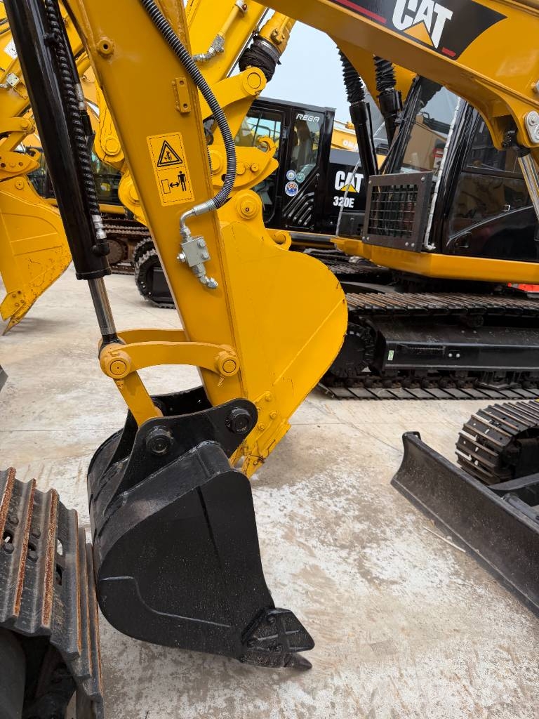 CAT 303 CR 3000 units excavators in stock Mini kotrók < 7t