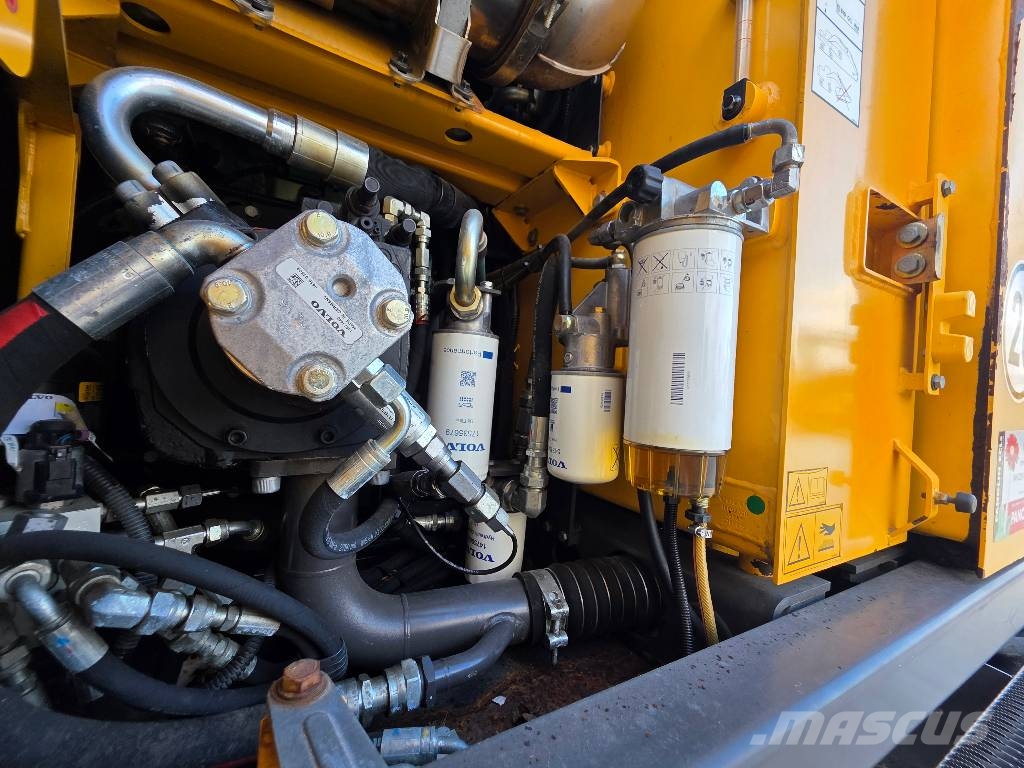 Volvo EWR 150E, 2016 ROK, GŁOWICA, PŁYWAJĄCE RAMIĘ Колісні екскаватори