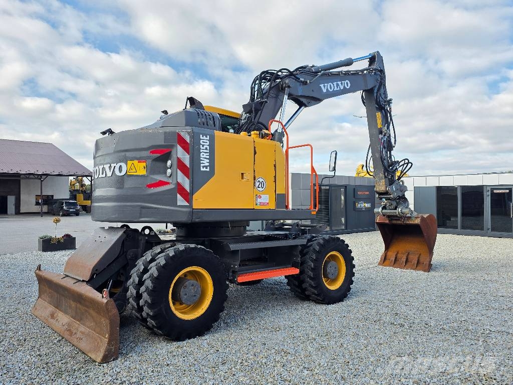 Volvo EWR 150E, 2016 ROK, GŁOWICA, PŁYWAJĄCE RAMIĘ Колісні екскаватори