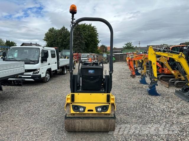 Bomag BW 100 AD M-5 Walze / 17.000 EUR Divvalču grunts veltņi