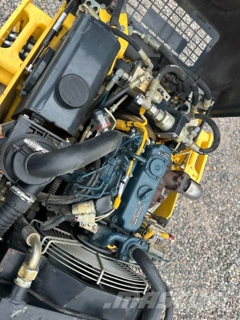 Bomag BW 100 AD M-5 Walze / 17.000 EUR Divvalču grunts veltņi