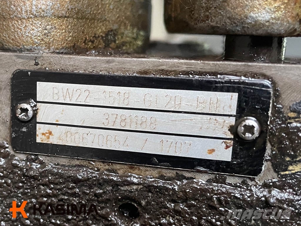 JCB JS130W Drive Motor Transmission