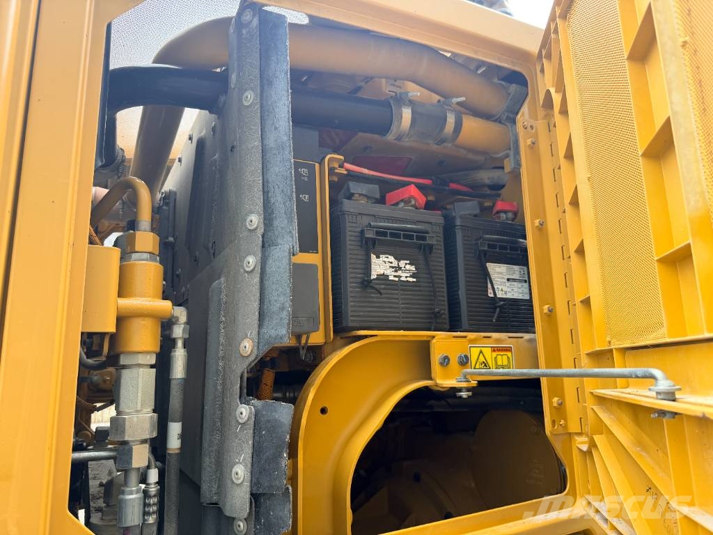 CAT 140M3 Niveleuse