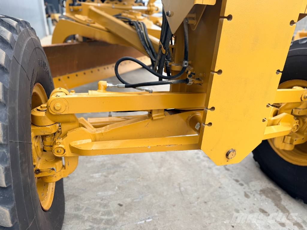 CAT 140M3 Niveleuse