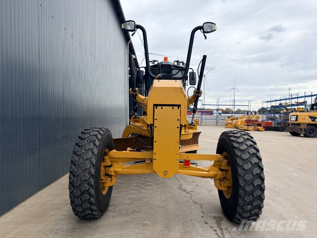 CAT 140M3 Niveleuse