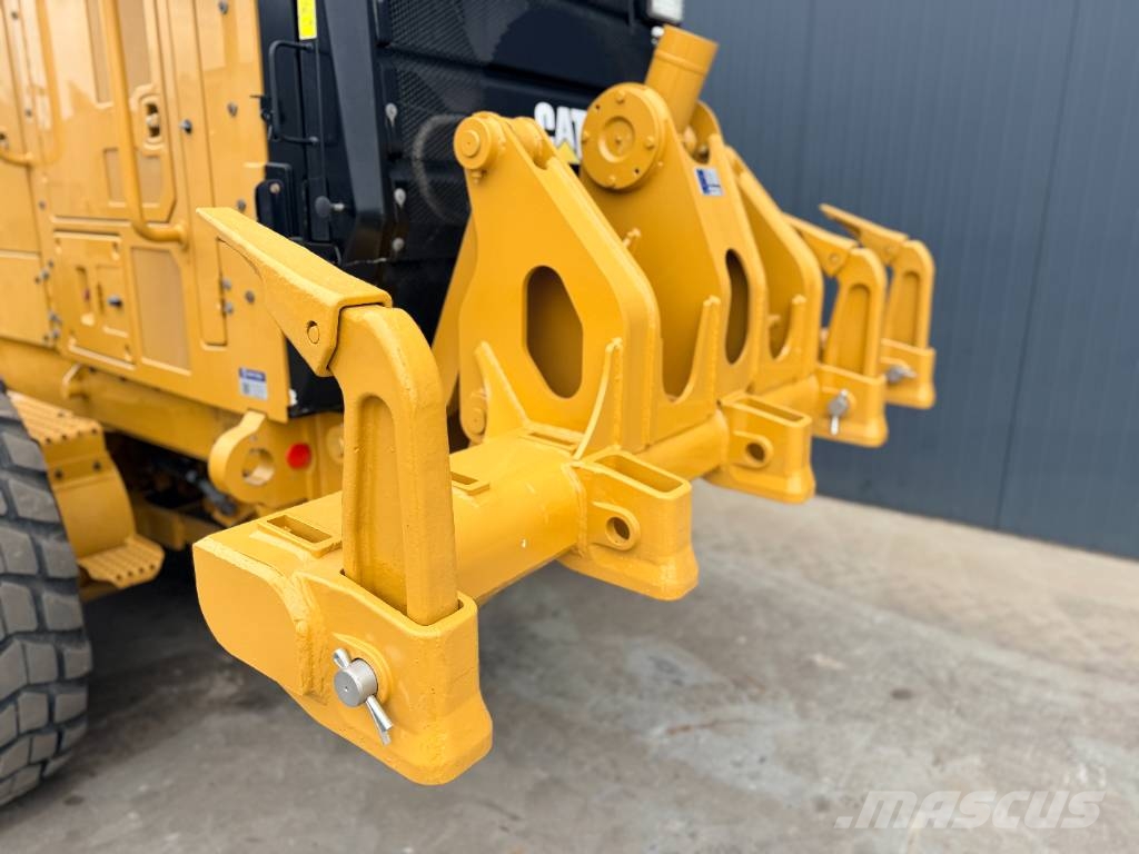 CAT 140M3 Niveleuse