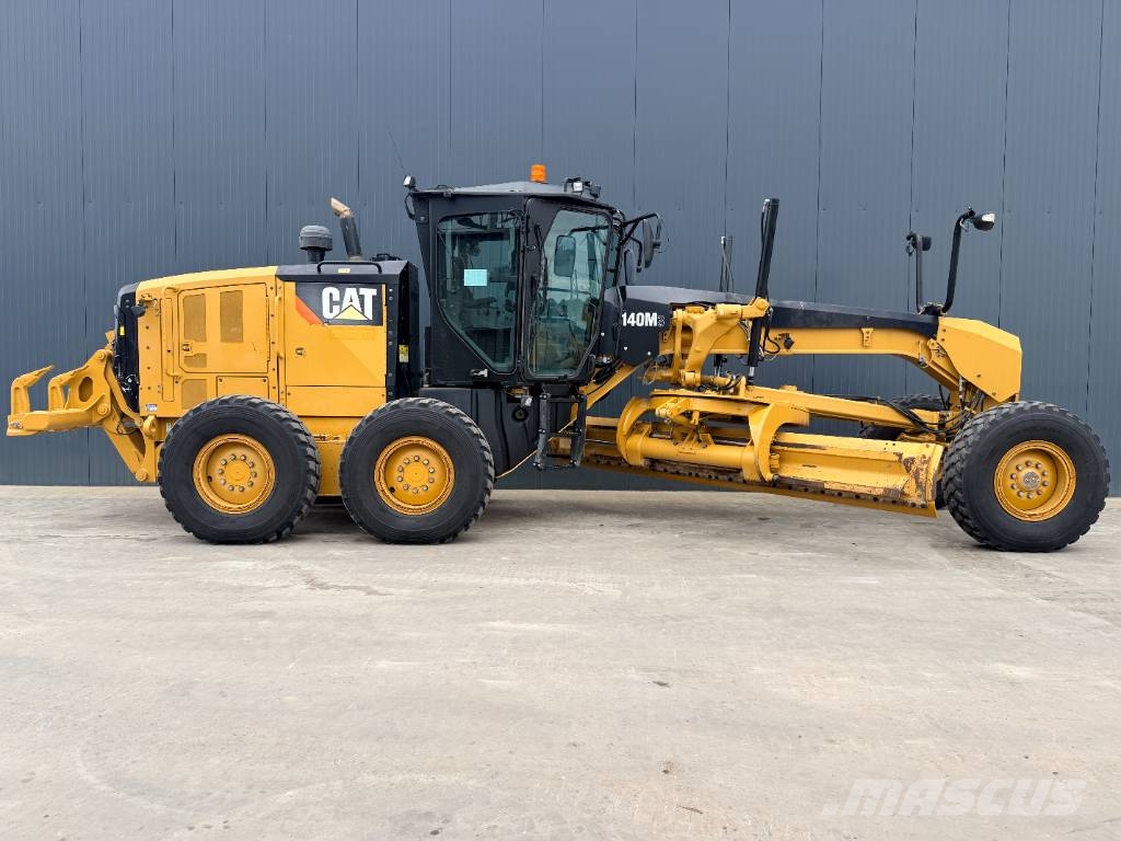 CAT 140M3 Niveleuse