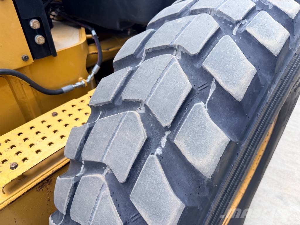 CAT 140M3 Niveleuse