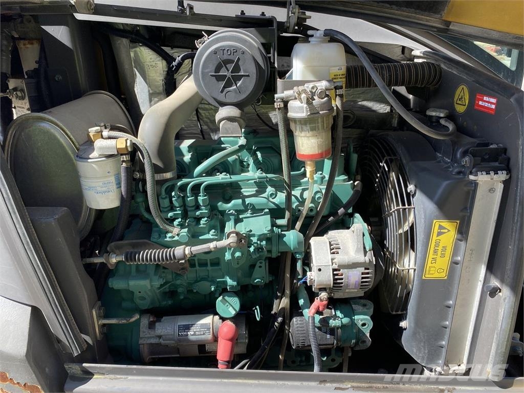 Volvo ECR50 حفارات بعجل
