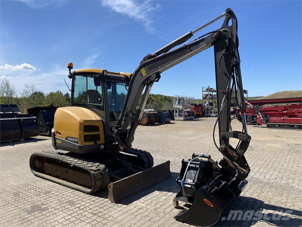 Volvo ECR50 حفارات بعجل