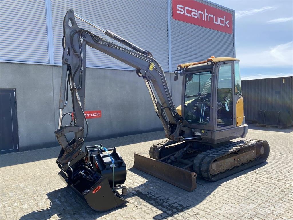 Volvo ECR50 حفارات بعجل