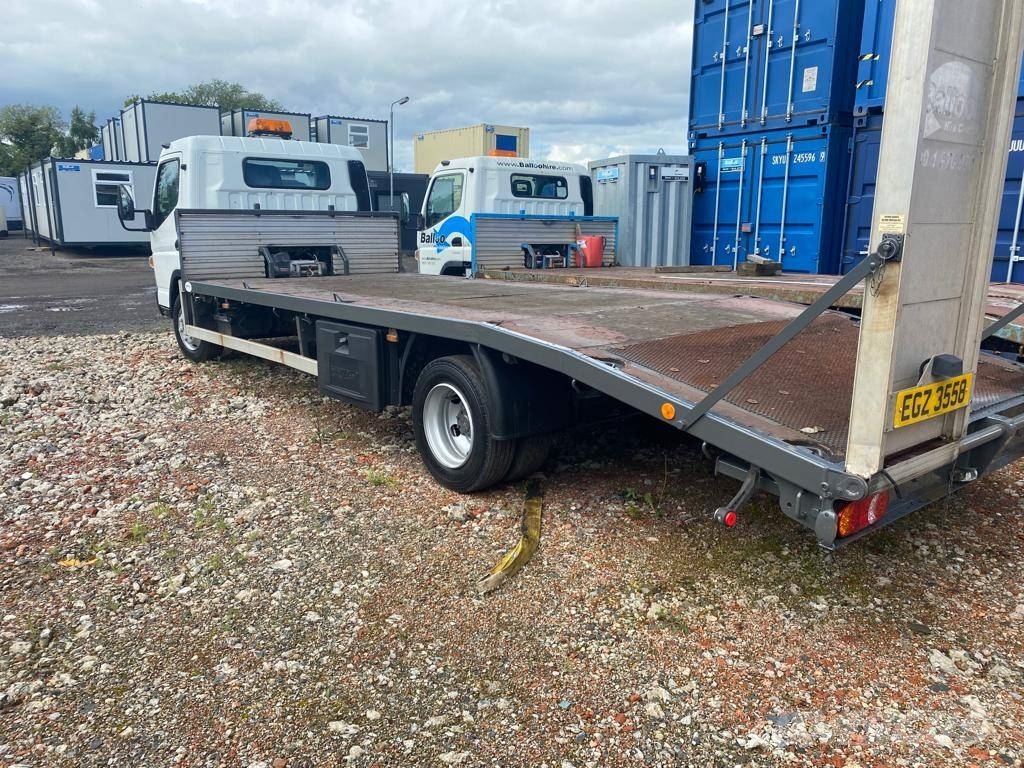 Mitsubishi Fuso ,Beaver tail plant lorry أخرى