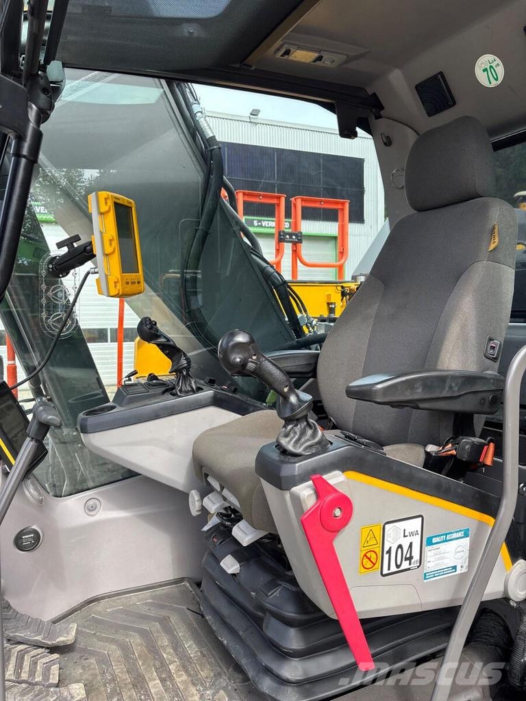 Volvo EC250EL حفارات زحافة