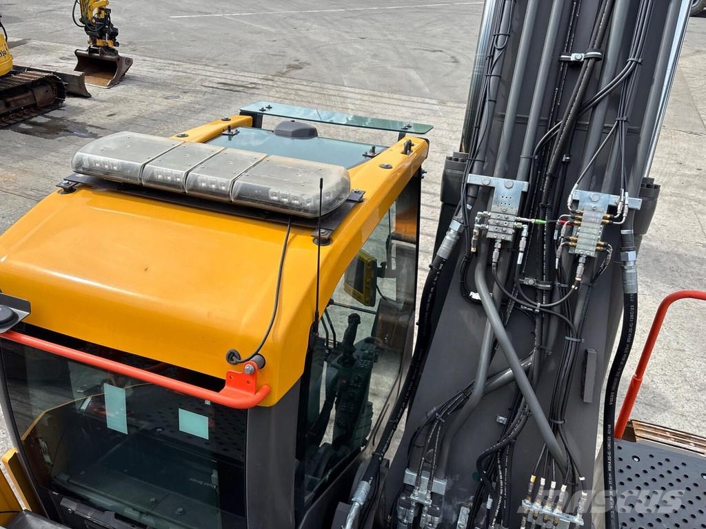 Volvo EC250EL حفارات زحافة