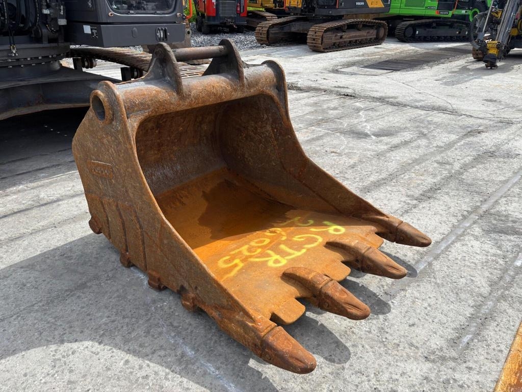 Volvo EC250EL حفارات زحافة