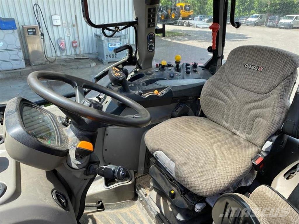 Case IH LUXXUM 120 DEFEKT Tractors