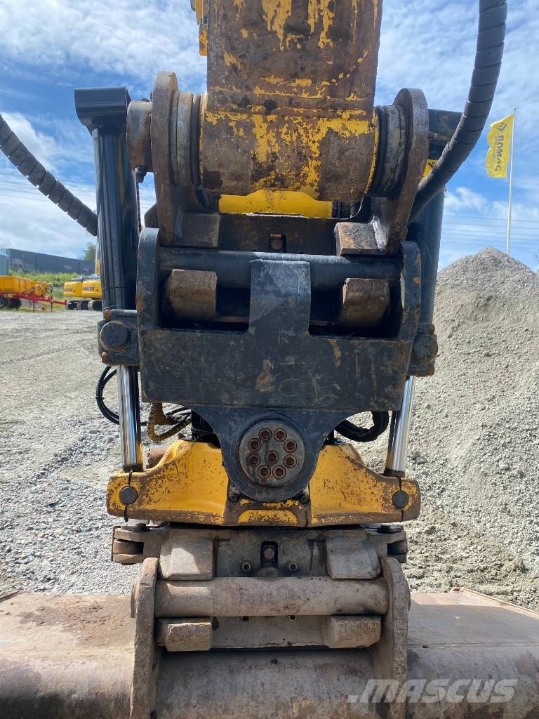 Komatsu PC 240 LC Rupsgraafmachines