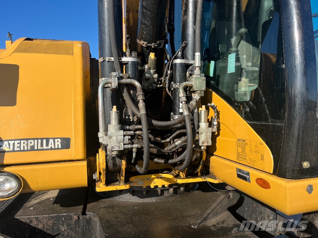 CAT M 316 D Bagri na kolesih