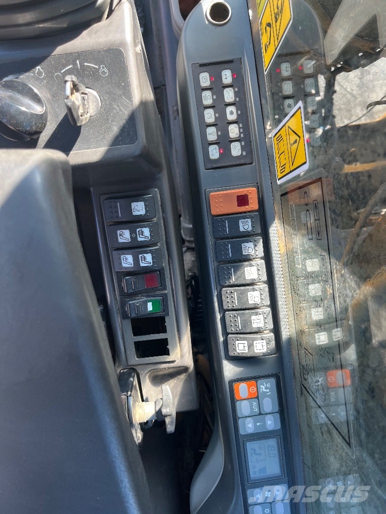 CAT M 316 D Bagri na kolesih