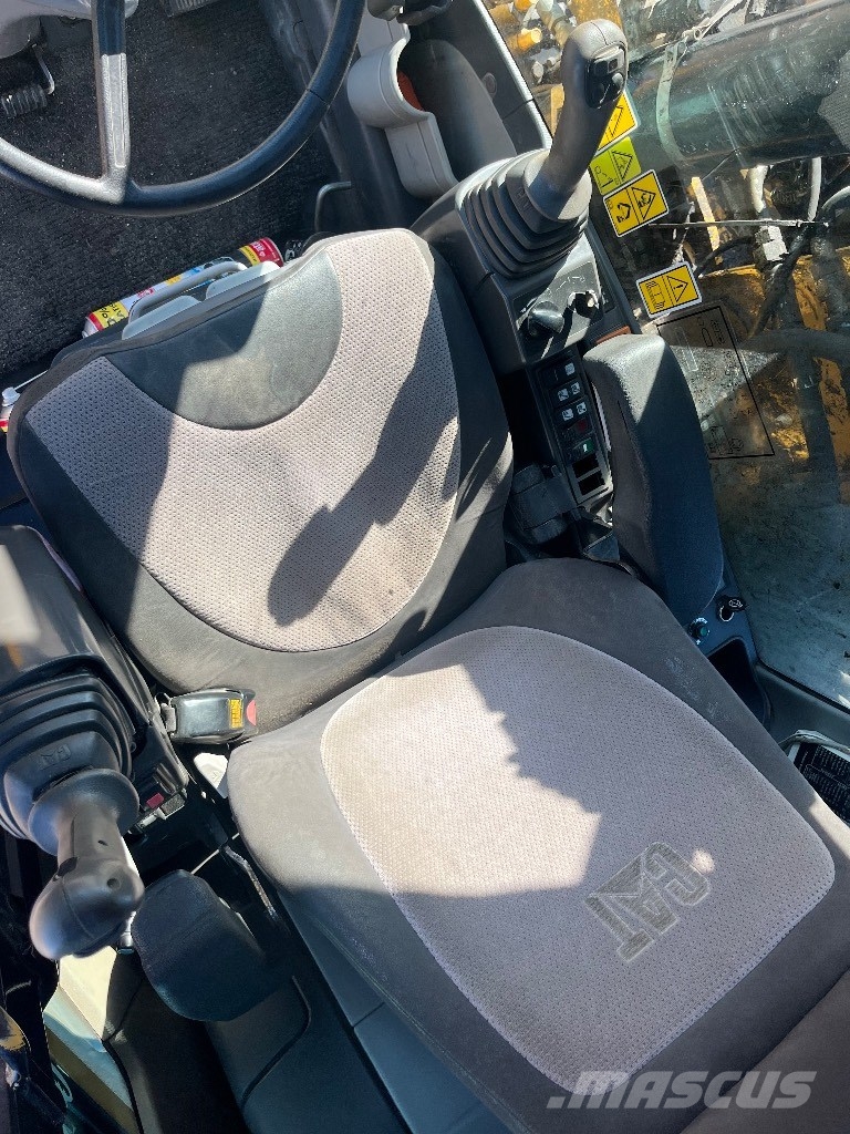 CAT M 316 D Bagri na kolesih