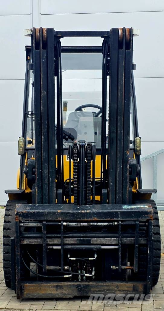 CAT GP 40 N Gāzes autoiekrāvēji (LPG)