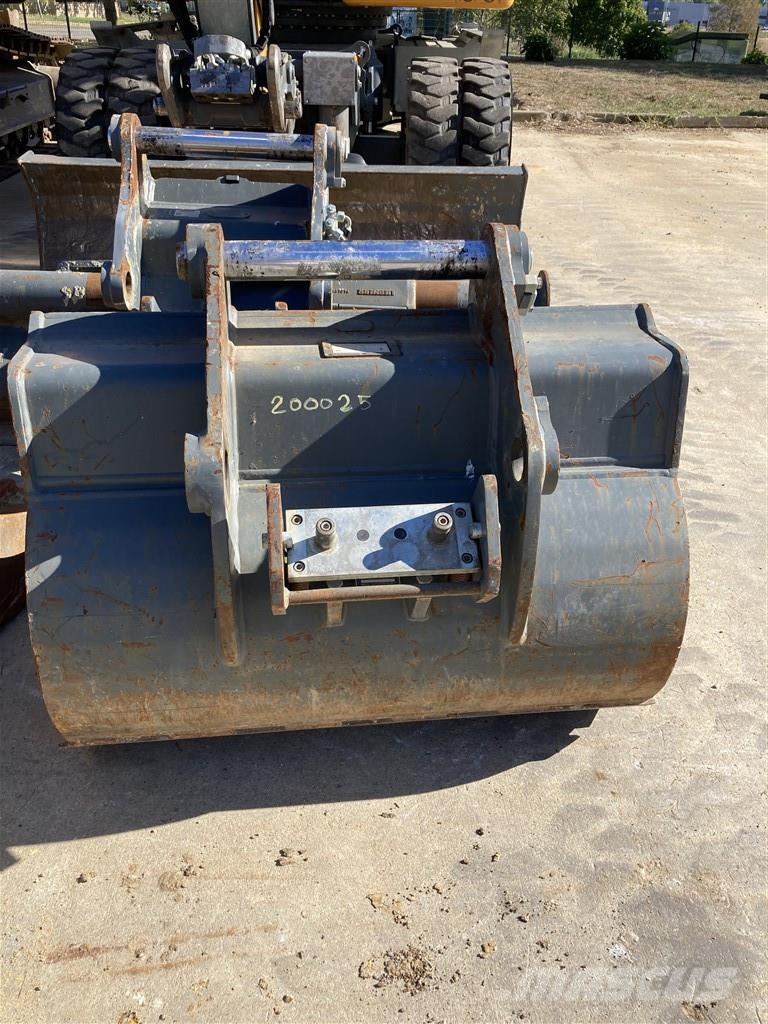 Liebherr A 916 Compact Litronic Mobilbagger