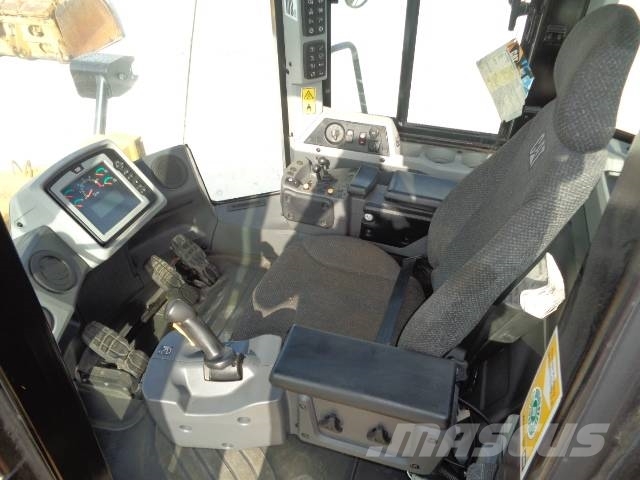 CAT 966K لوادر بعجل