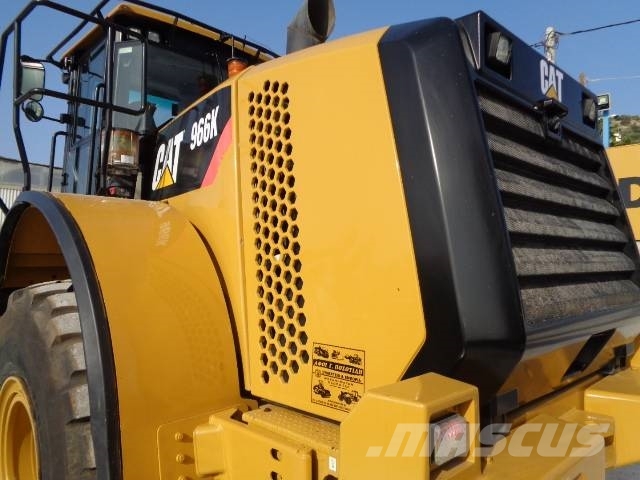 CAT 966K لوادر بعجل