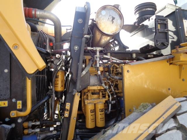 CAT 966K لوادر بعجل
