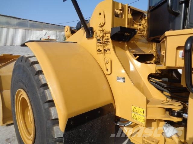 CAT 966K لوادر بعجل