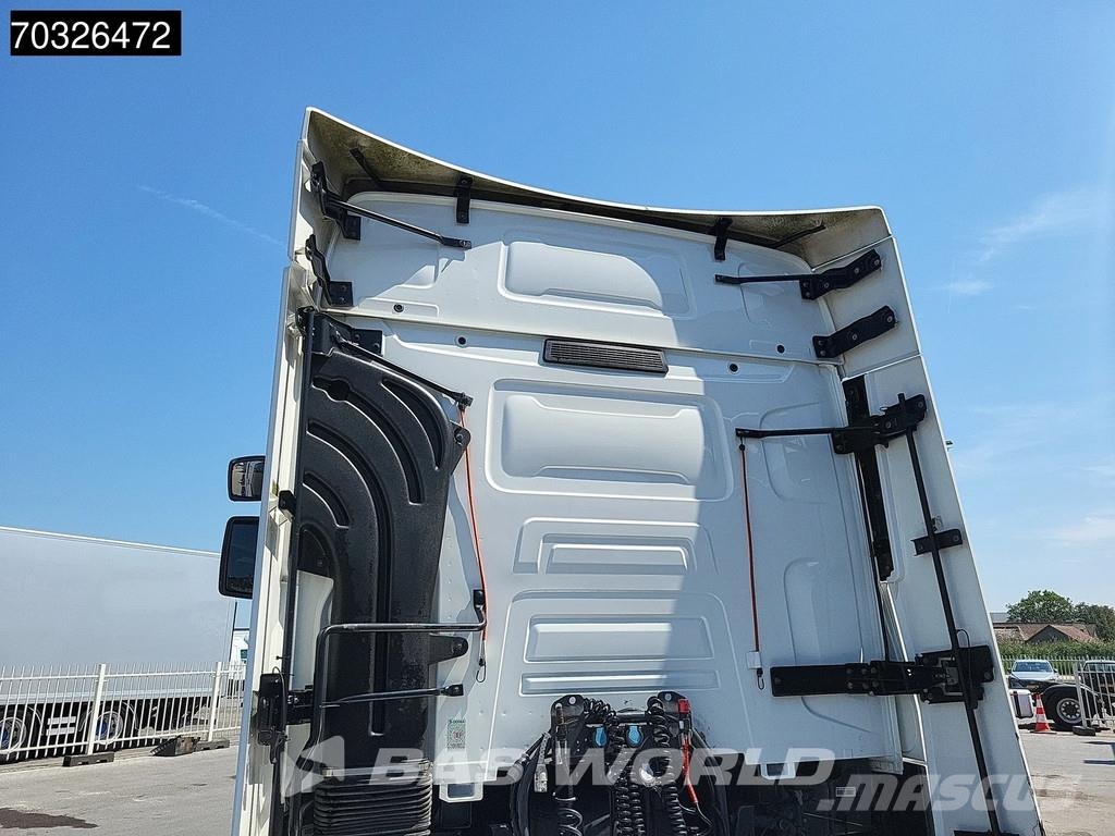 Renault T 480 T 4X2 HIGH Mega 2x Tanks ACC Sadulveokid
