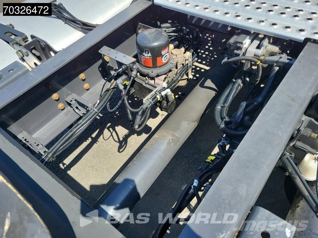 Renault T 480 T 4X2 HIGH Mega 2x Tanks ACC Sadulveokid