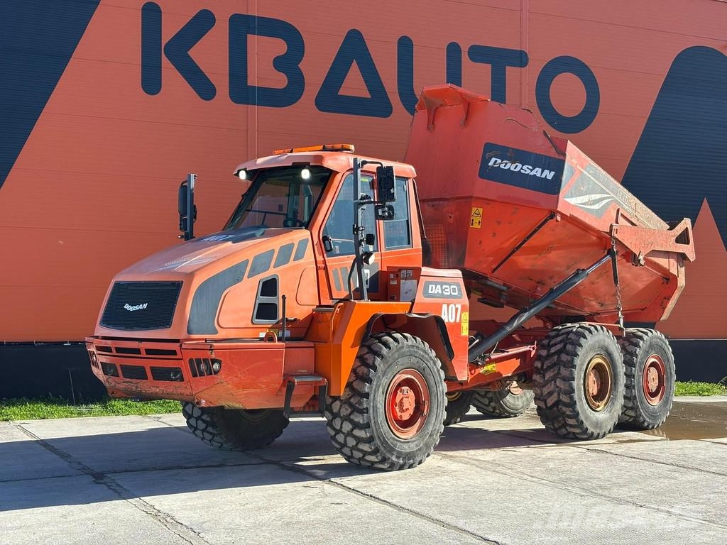 Doosan DA 30 6x6 Liigendraamiga pinnaseveokid