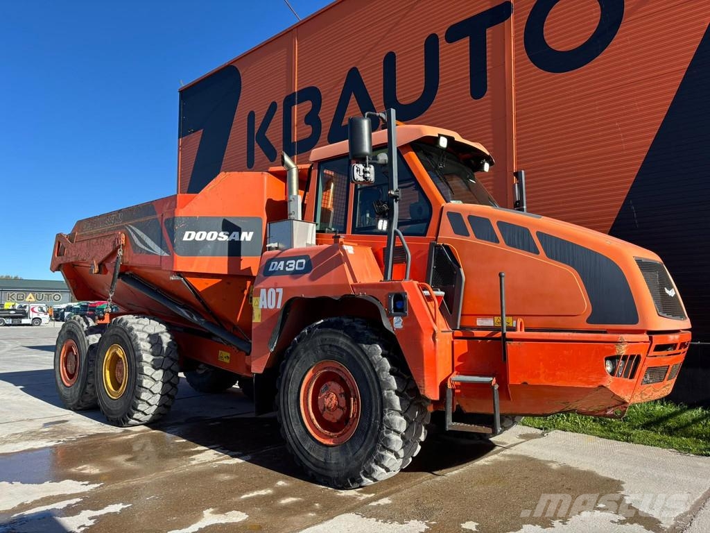 Doosan DA 30 6x6 Liigendraamiga pinnaseveokid