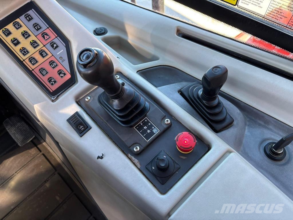 Doosan DA 30 6x6 Liigendraamiga pinnaseveokid