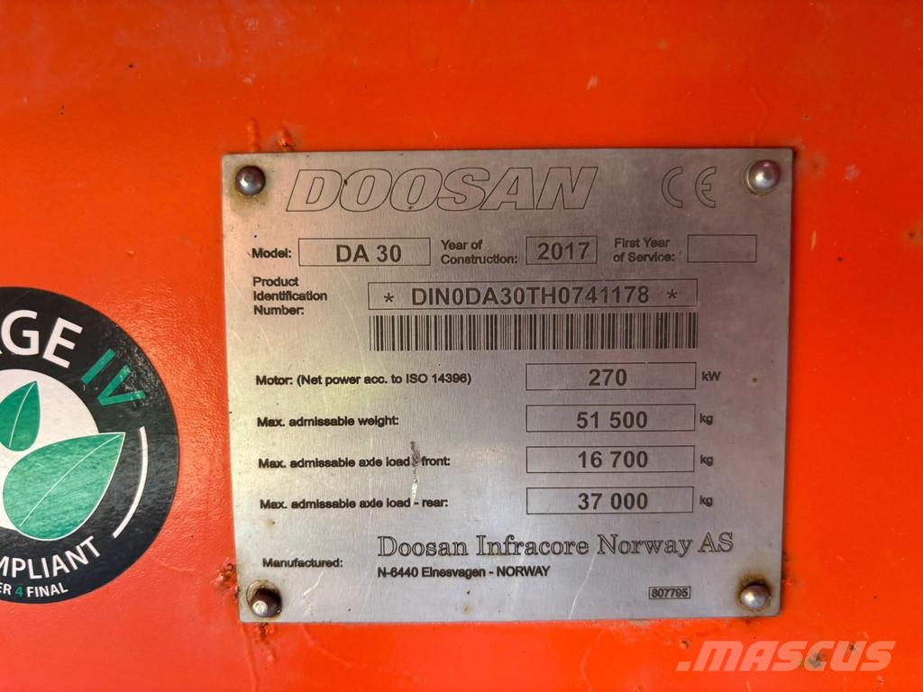 Doosan DA 30 6x6 Liigendraamiga pinnaseveokid