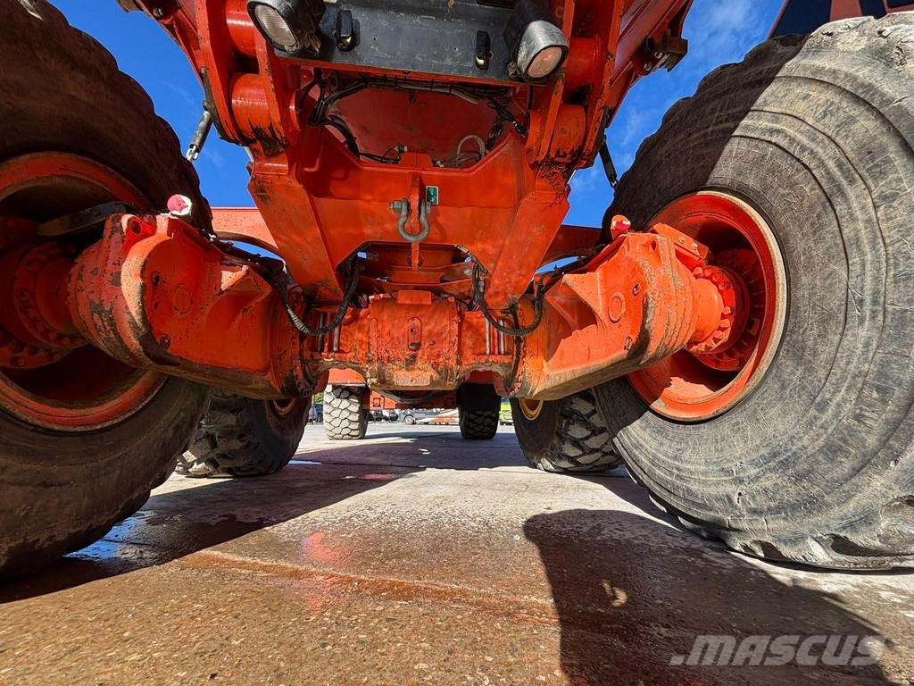 Doosan DA 30 6x6 Liigendraamiga pinnaseveokid