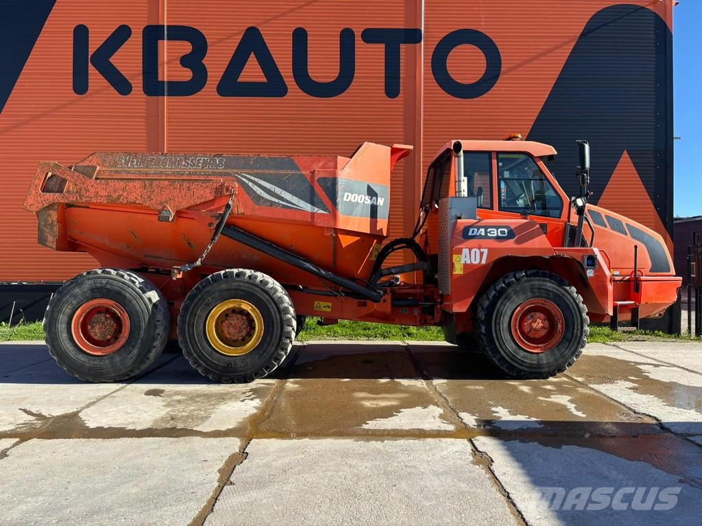 Doosan DA 30 6x6 Liigendraamiga pinnaseveokid