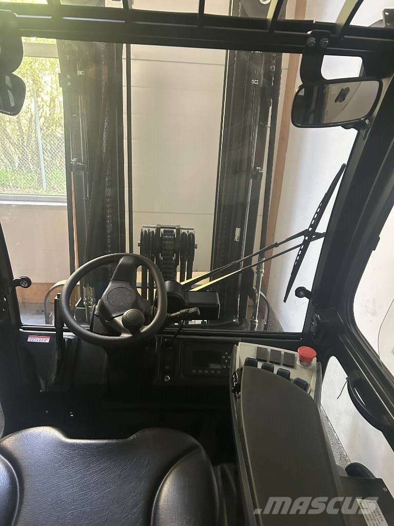 Swedmach FE3D18N. Motviktstruck litium شاحنات ذات رافعات شوكية تعمل بالكهرباء