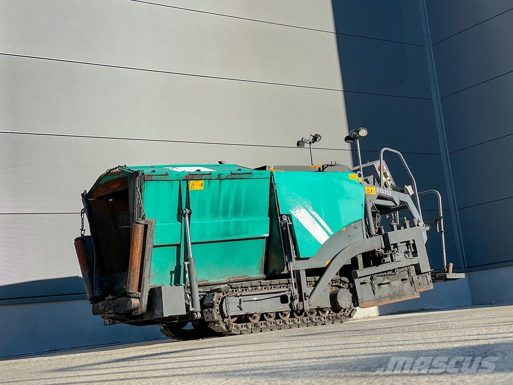 Vögele SUPER 800 Машини за асфалт