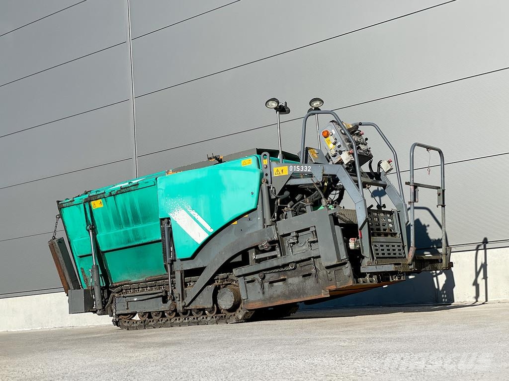 Vögele SUPER 800 Машини за асфалт