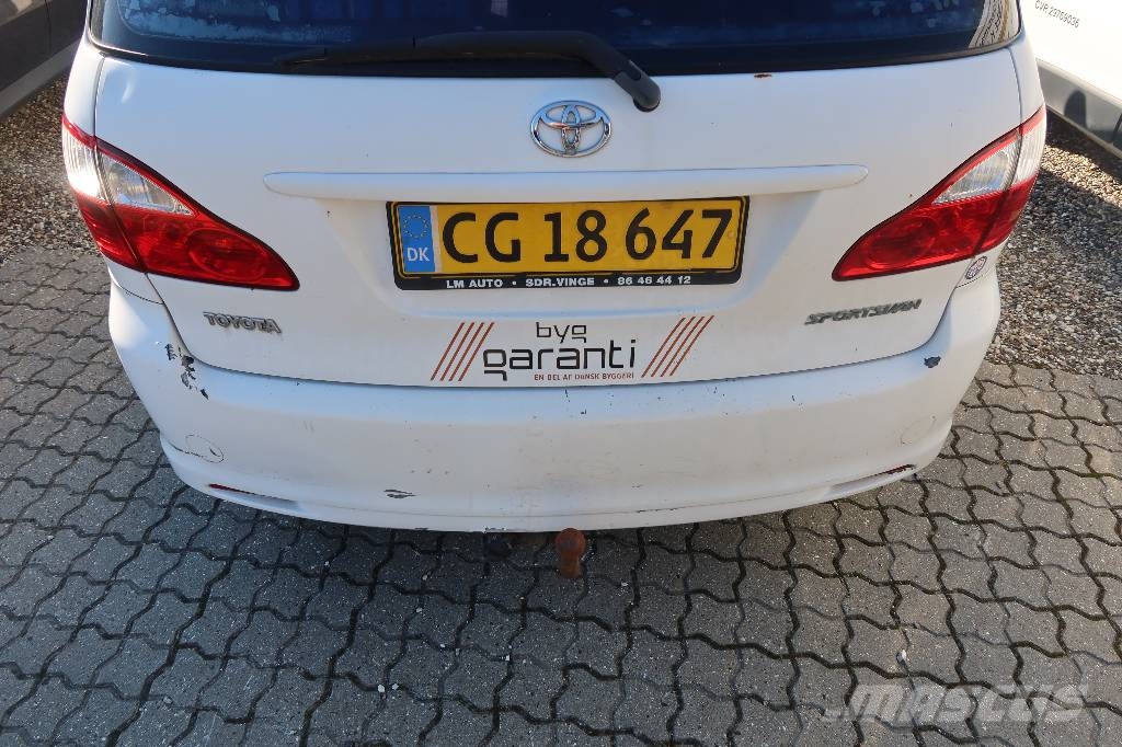 Toyota SPORTSVAN Gesloten bedrijfswagens