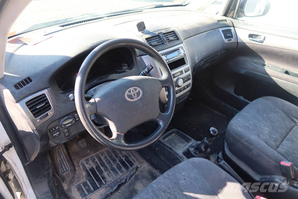 Toyota SPORTSVAN Gesloten bedrijfswagens