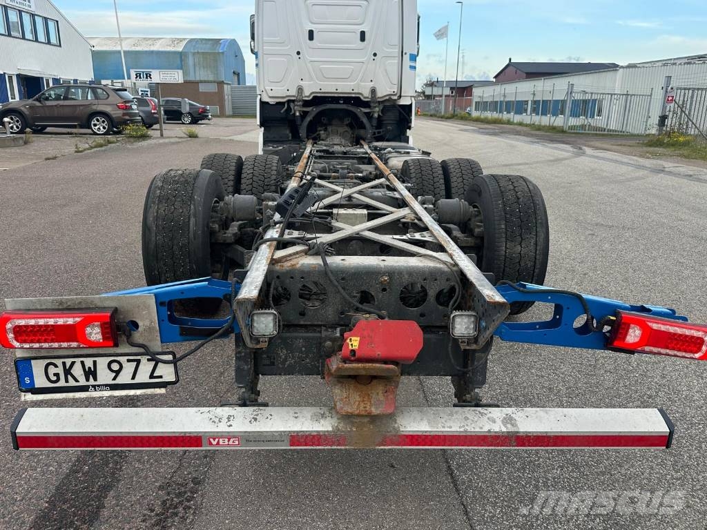 Mercedes-Benz ACTROS 2853 Seria 7724 Furgons