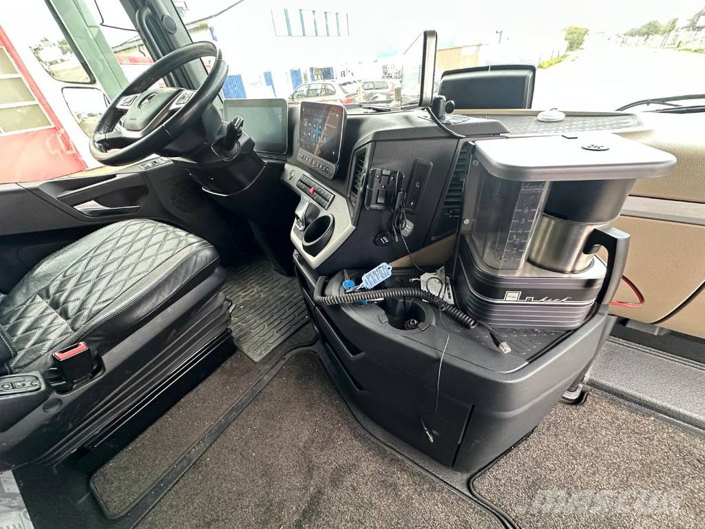 Mercedes-Benz ACTROS 2853 Seria 7724 Furgons