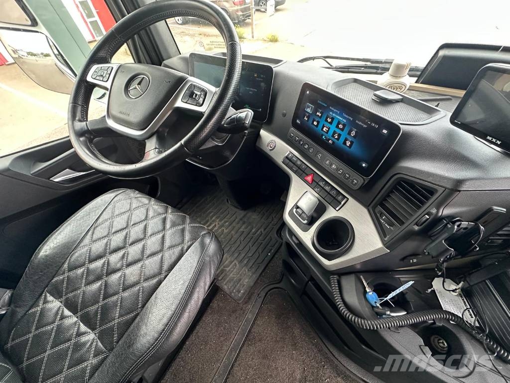 Mercedes-Benz ACTROS 2853 Seria 7724 Furgons